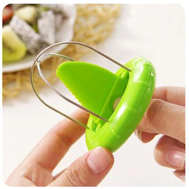 Kiwi Cutter/ Fruit Peeler